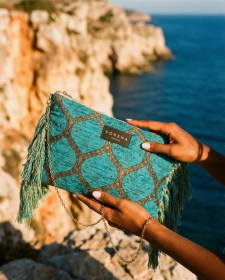 ICARUS-CLUTCH-1-1237x1536