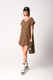 MIKRI_VIGLA_RECTANGULARY_POUCH_LEOPARD_01