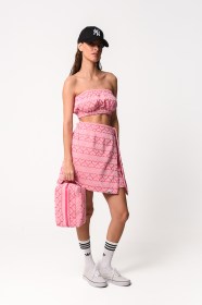 MIKRI_VIGLA_RECTANGULARY_POUCH_RASPBERRY_HEARTS_02