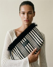 SAMIOPOULA-AMMOS-CLUTCH-2-1237x1536